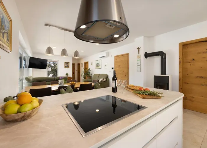 فيلة Divina Milohnici