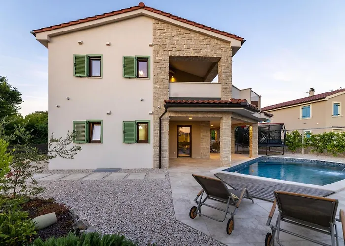 Divina فيلة Milohnici