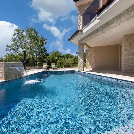 Βίλα Divina Milohnici